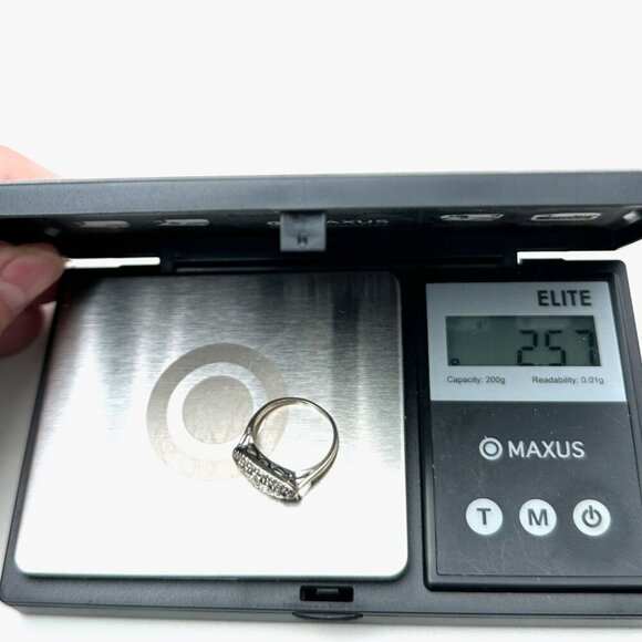 Estate Find 14K White Gold Small Diamond Ring Size 5, 2.5 Grams - Picture 6 of 6